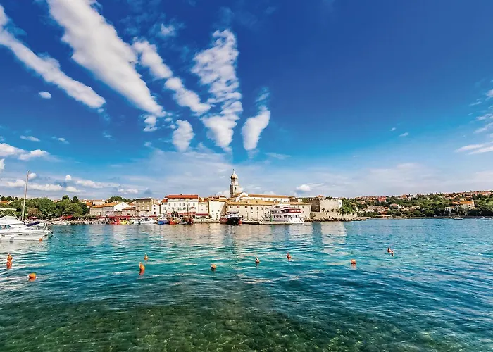 3 Bedroom Stunning In Krk Apartamento Krk Town
