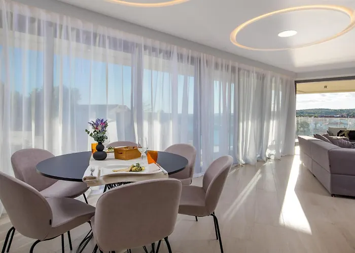 Appartamento 3 Bedroom Stunning In Krk *