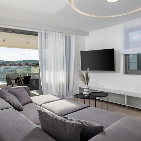 Apartment Gorgeous In Krk With House Sea View Krk Town