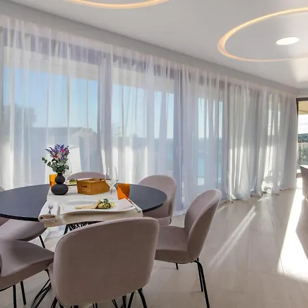 Apartment Gorgeous In Krk With House Sea View *