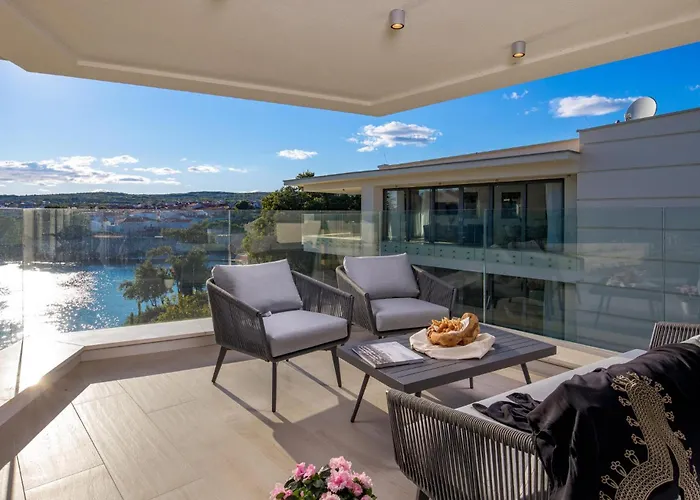 3 Bedroom Stunning In Krk * Krk Town
